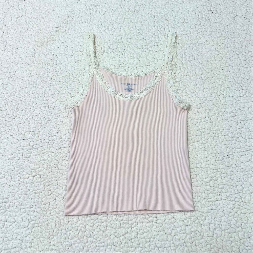 Brandy Melville Light Pink Ribbed Tank White Lace Beyonca